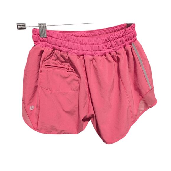 LULULEMON ATHLETICA Hotty Hot Short (Long '4") Size 4 - Picture 3 of 3